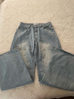 Fashion Nova Light Wash Bow Embellished Jeans