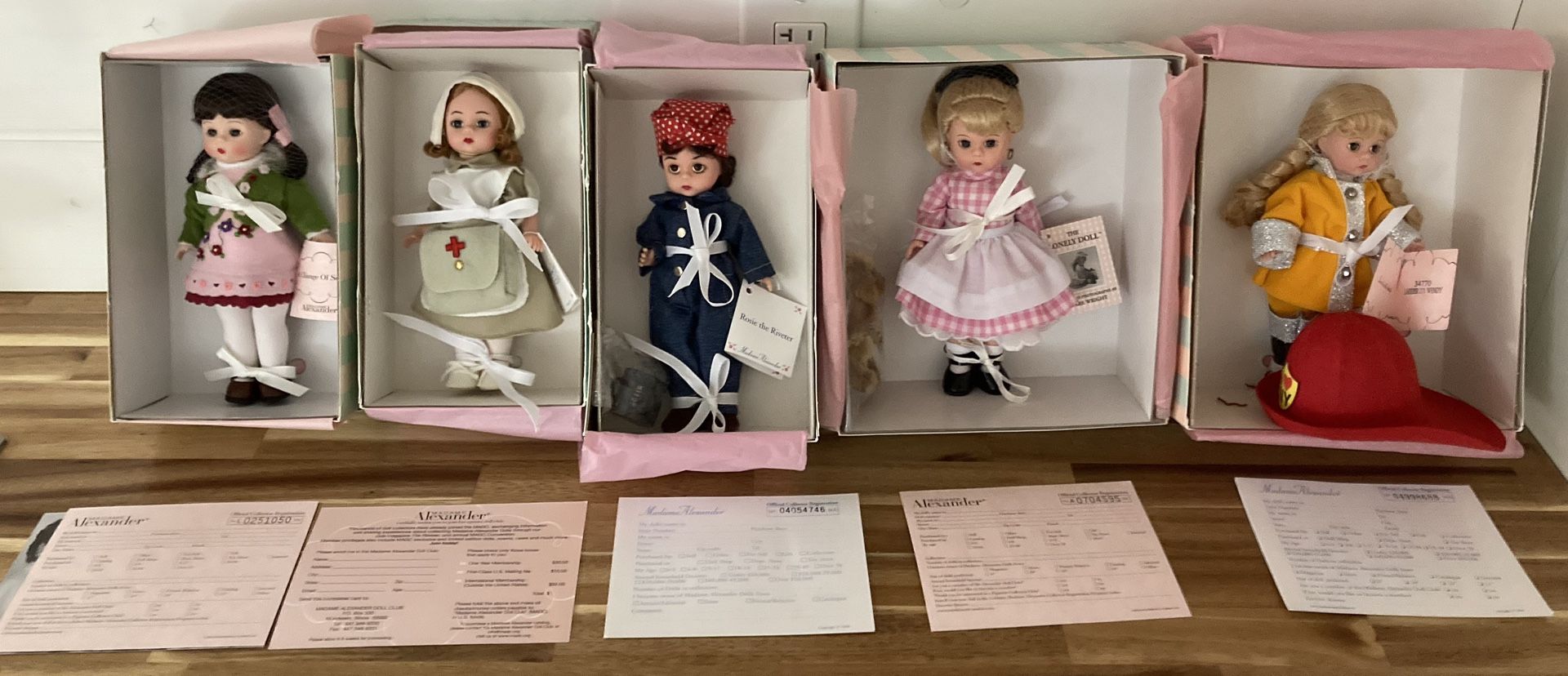 Madame Alexander dolls In boxes (5)