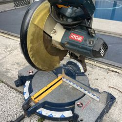 RYOBI SAW