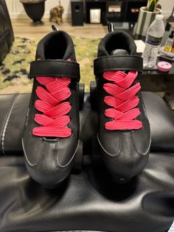 Black Pacer GTX 500  Roller Skates with Pink Laces