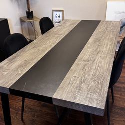 Dining Table & Chairs $175