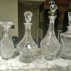 4 Crystal & 3 Glass Wine Canteens