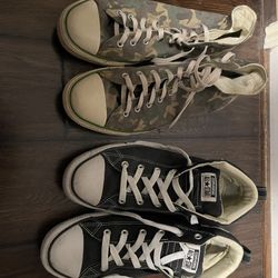Men’s Chuck Taylor converse Size 12. 