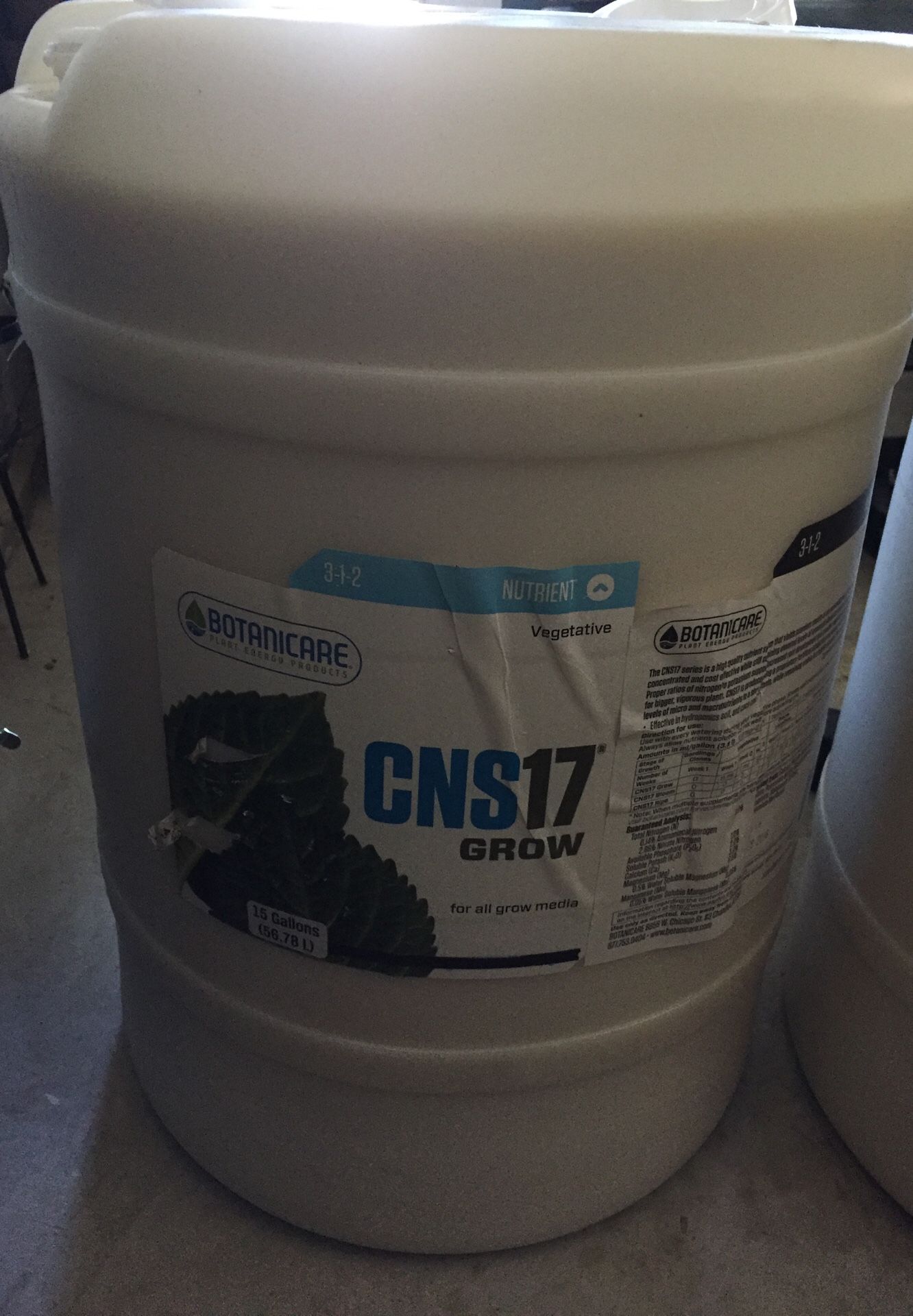 Botanicare CNS17 Grow nutrients.