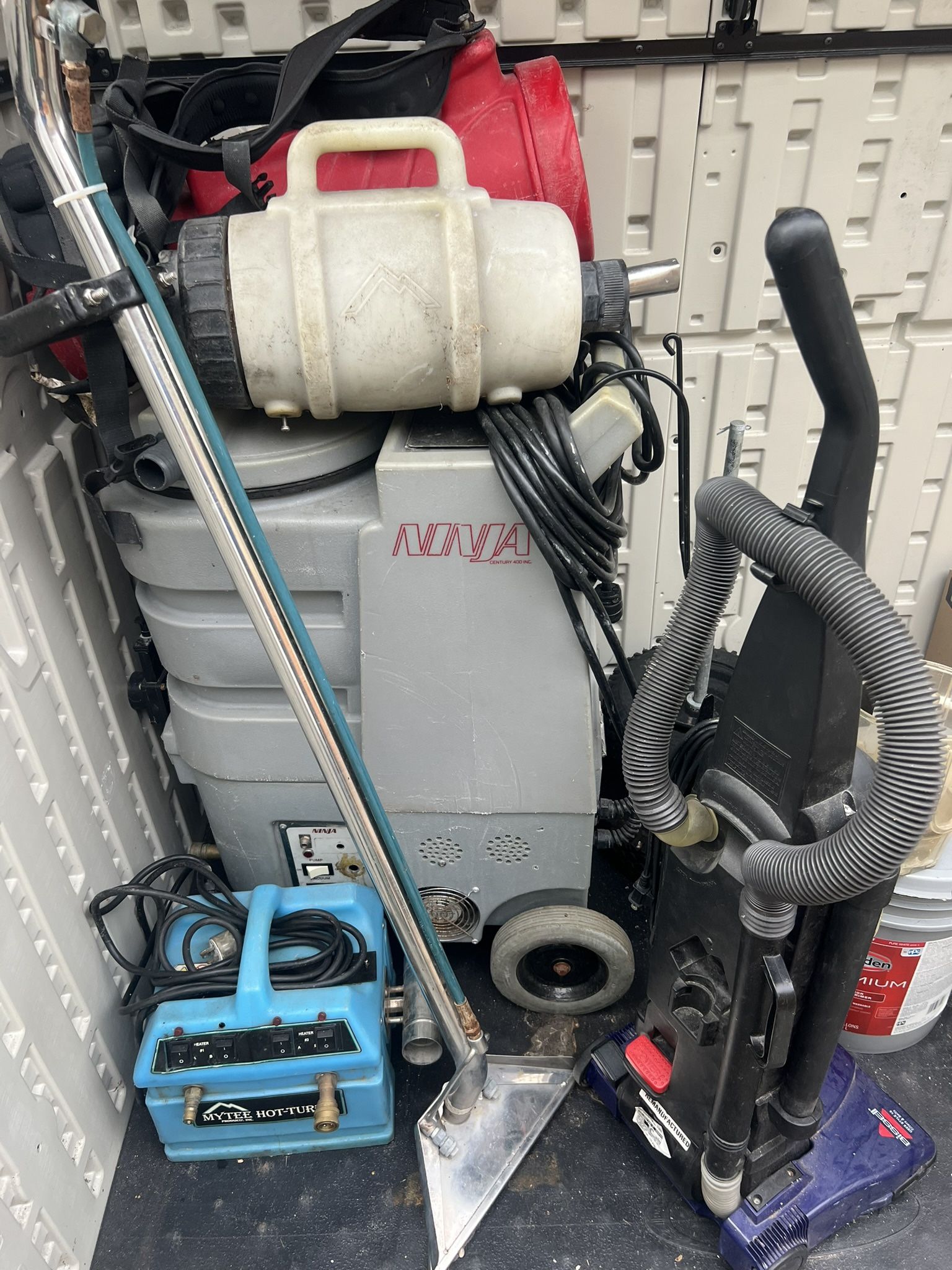 Carpet Cleaning Equipment