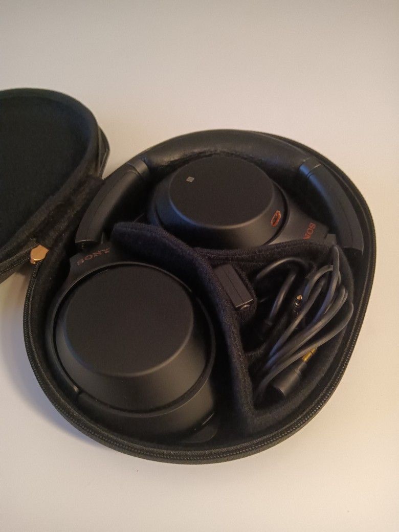Sony WH-1000XM3 Headphones