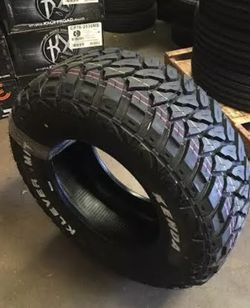 30/12.50/15 M/T tires
