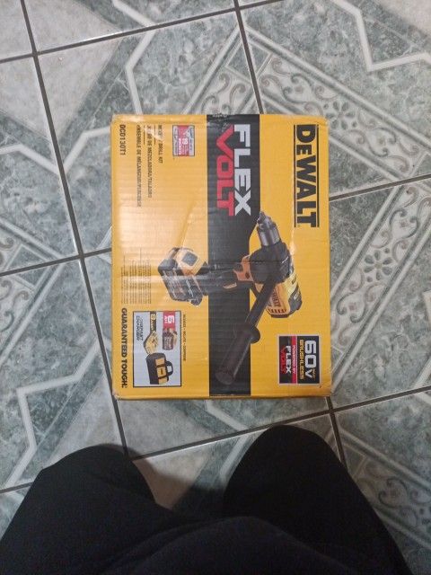 DeWalt Mixer Drill Kit 