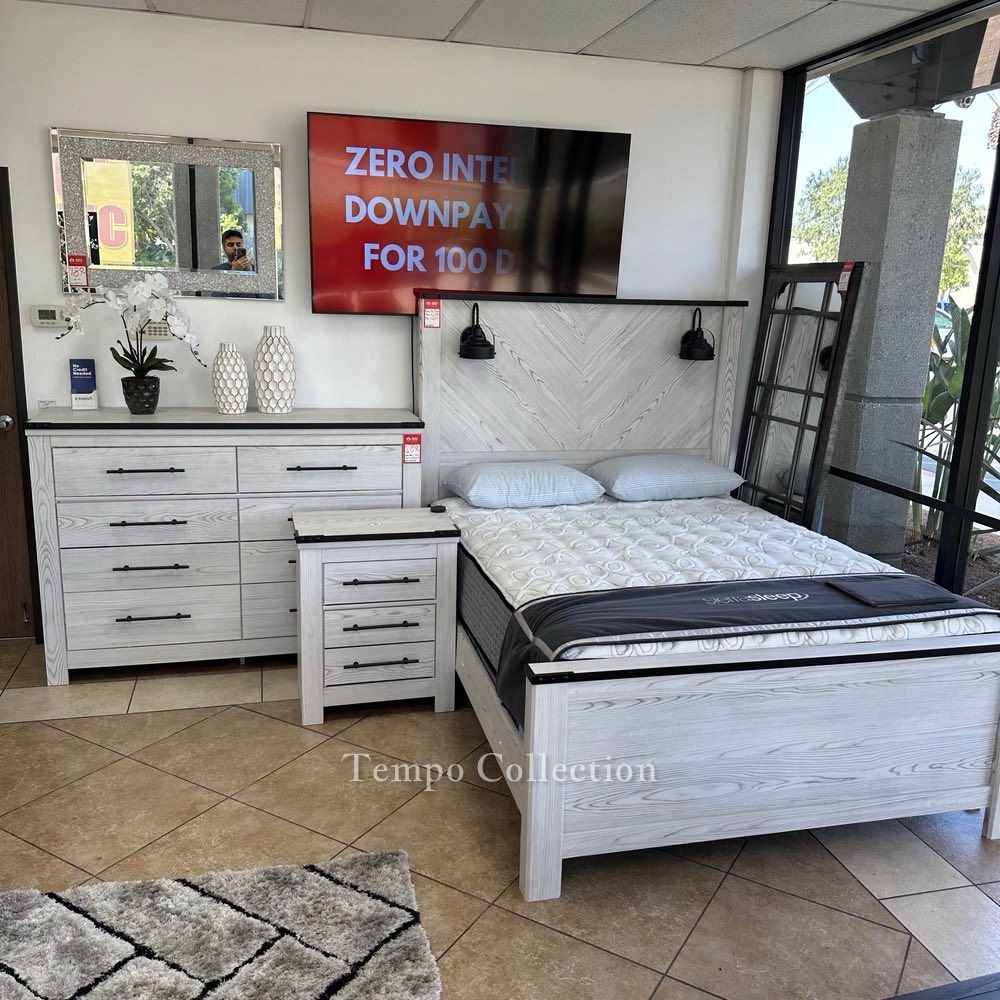 3 Pcs Bedrrom Set, Queen Bed Frame, Dresser and N.stand, King Size is available too, SKU#10B1446SET,All Products : American Fashion Style Bags On Sale