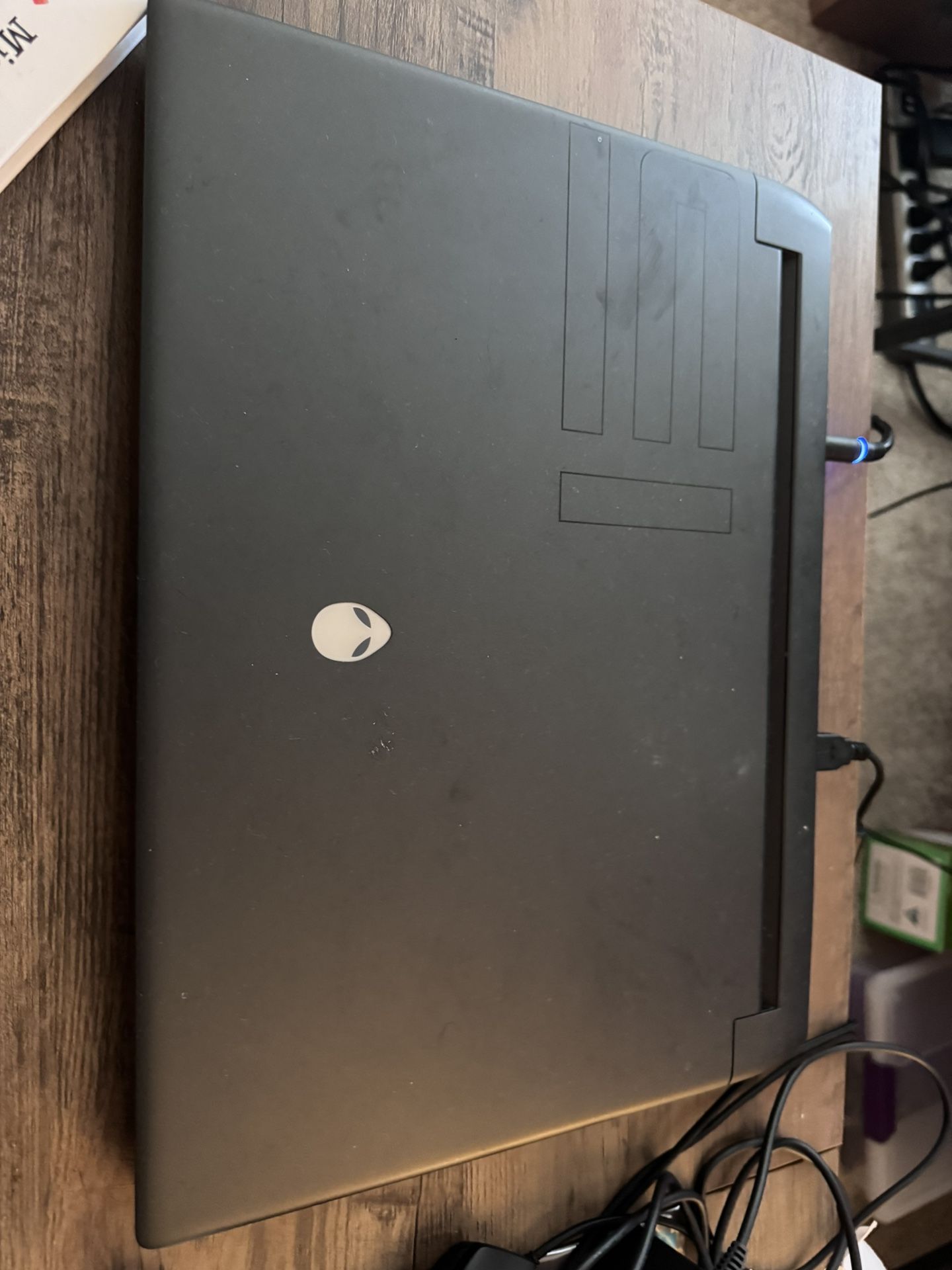 Alienware Laptop M15 R7 AMD