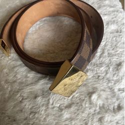 Brown and Gold LV Belt - BRAND NEW (NO BAG)