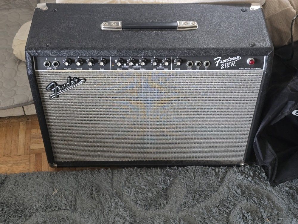 Fender Frontman 212R