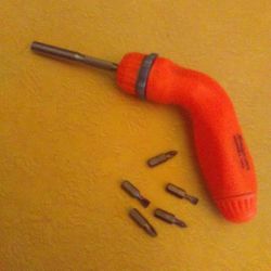 Snap-on Pistol Grip Ratcheting Screwdriver