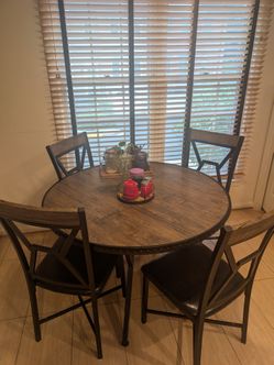 4 seater dining set