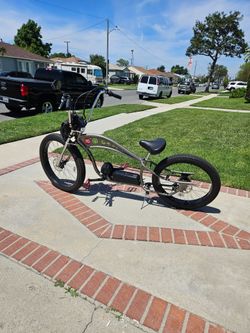 Custom electric stretch beach cruiser