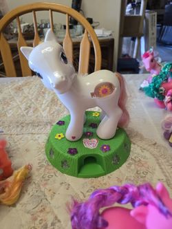 (2003) My Little Pony Candy/gum Machine
