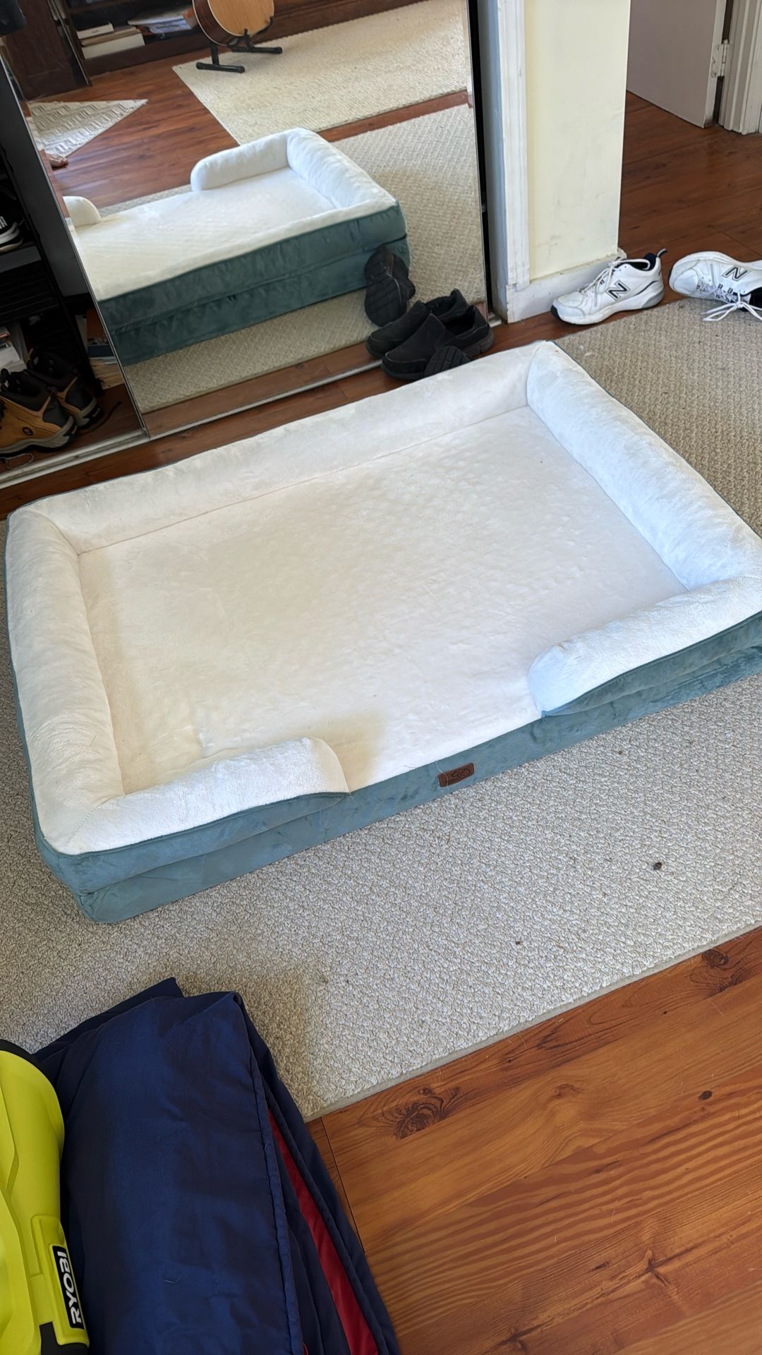 Dog Bed 