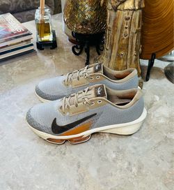 Nike Air Zoom Infinity Tour NRG Golf Shoes FN6845-001 Size 10 Light Iron Ore