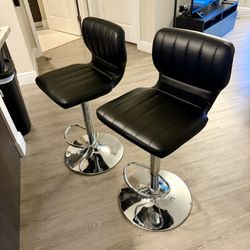 Troutville Swivel Unpholstered Adjustable Height Counter Bar Stool (set of 4)