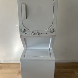 GE Stackable Washer & Dryer (Free Delivery 🚚)