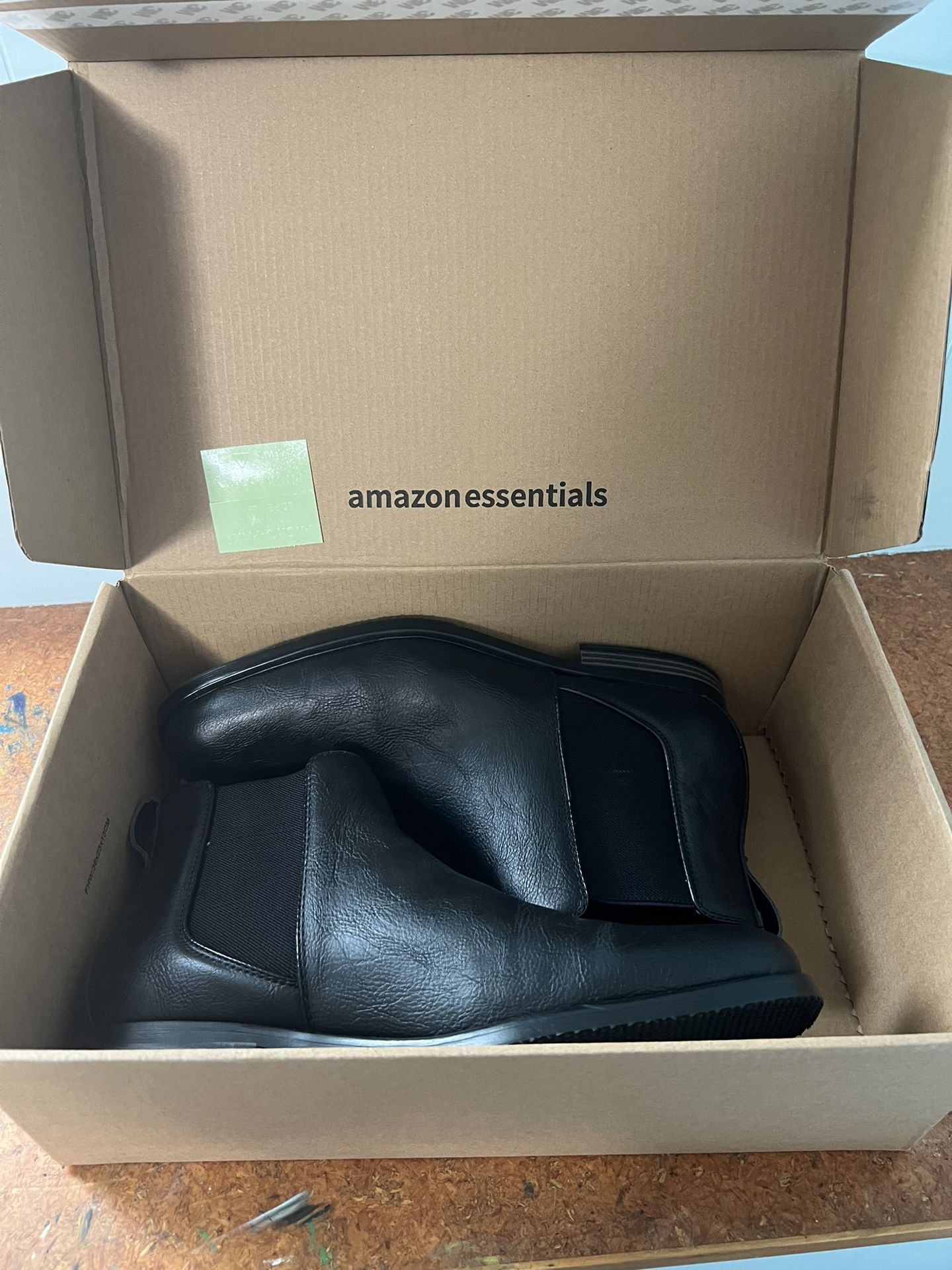 Amazon essentials Chelsea men’s boot black formal or casual size 10.5 ...