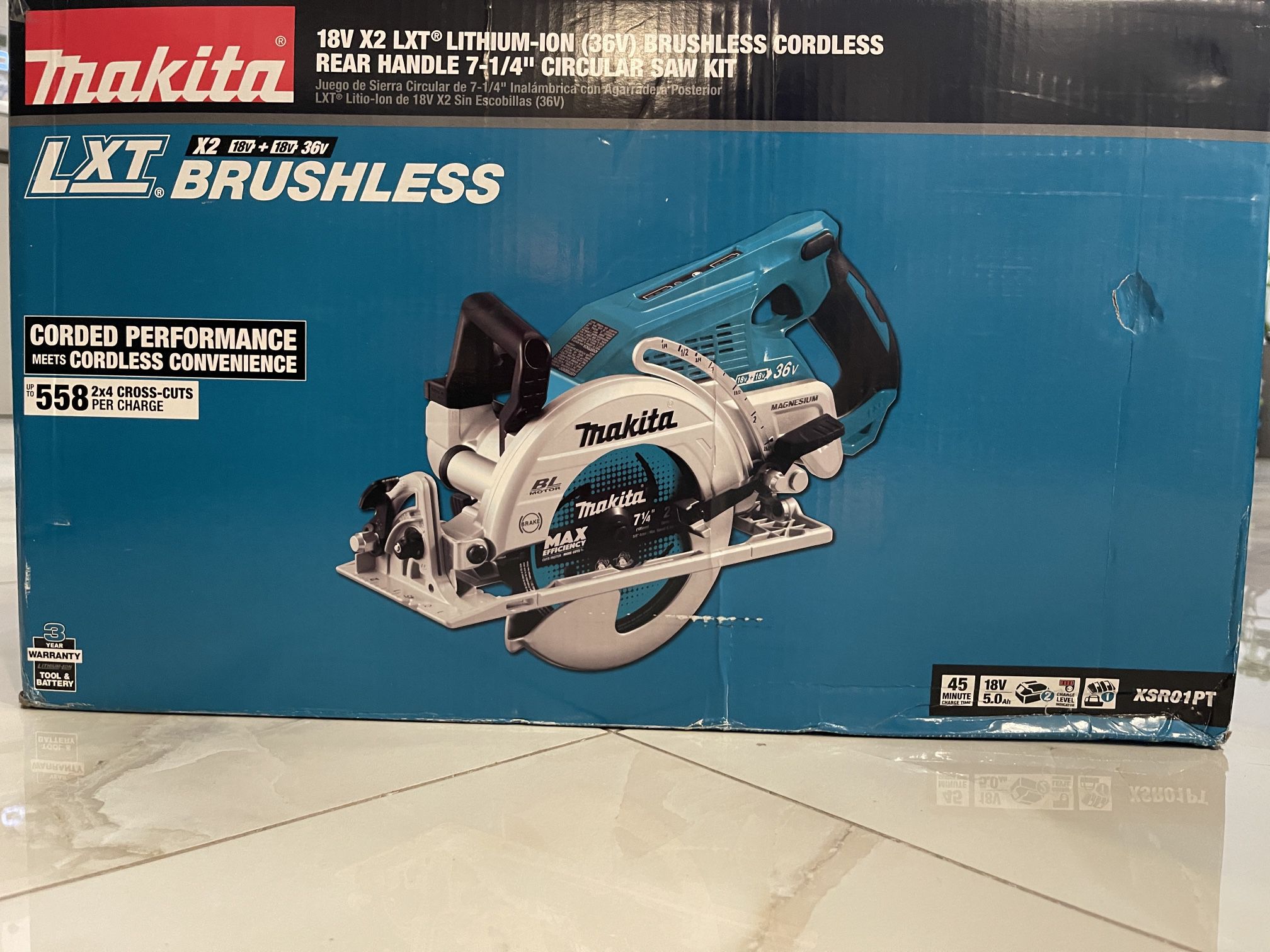 Makita 18V X2 LXT 5.0Ah Lithium-Ion (36V) Brushless Cordless Rear Handle 7-1 /4 in. Circular Saw Kit for Sale in Queens, NY OfferUp