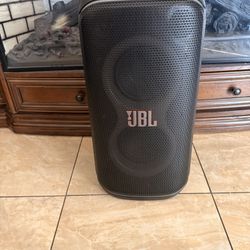 JBL PARTYBOX 120 