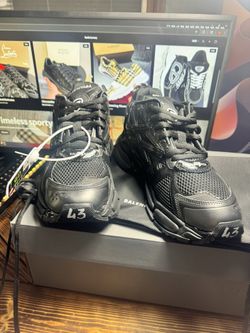 Balanciaga Track Runners 