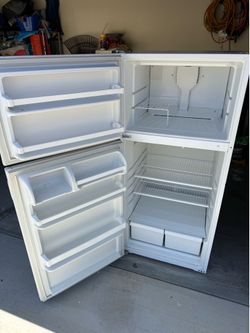 Refrigerator Freezer Combo