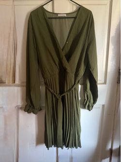 Women’s khaki green pleated dress 2XL