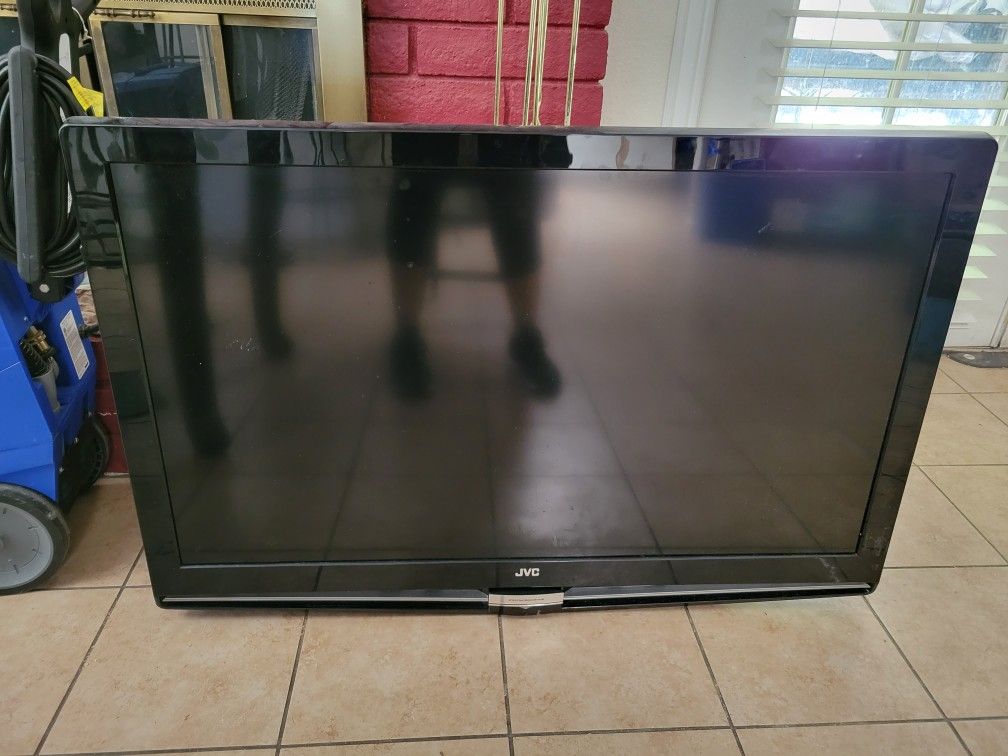 46" JVC TV (2010)
