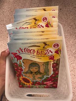 La Chica Fresita Air Refresher