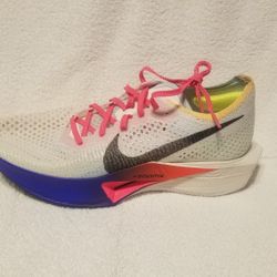 Nike zoomX vaporfly 3 Size 11 -.8.5