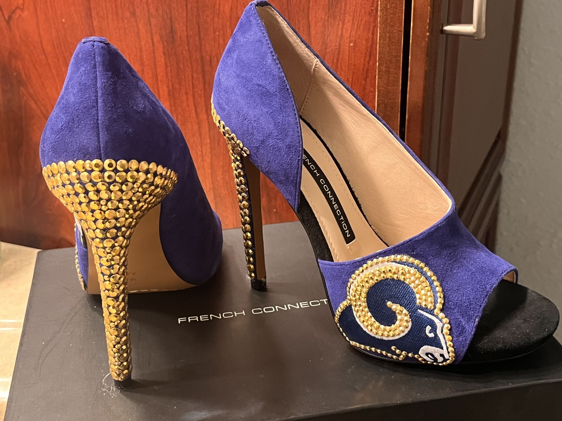 Los Angeles Rams Heels