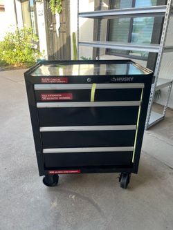 BRAND NEW Husky tool cart with keys