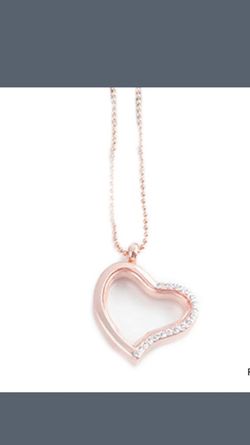 Rose gold heart necklace