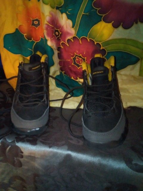 Air Jordan 9 Retro