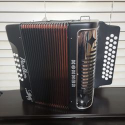 Hohner_Panther_Accordion