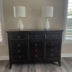 10 Drawer dresser