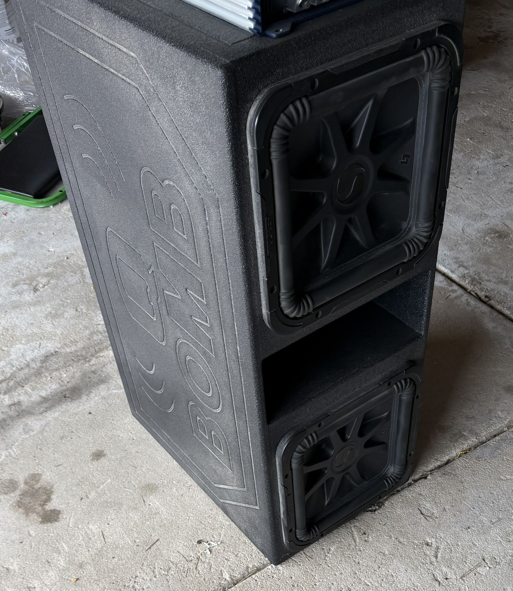 2 12 inch kicker L7 speakers