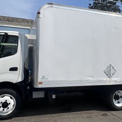 2020 Hino 195 Box Truck 
