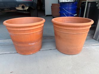 Large garden pots
