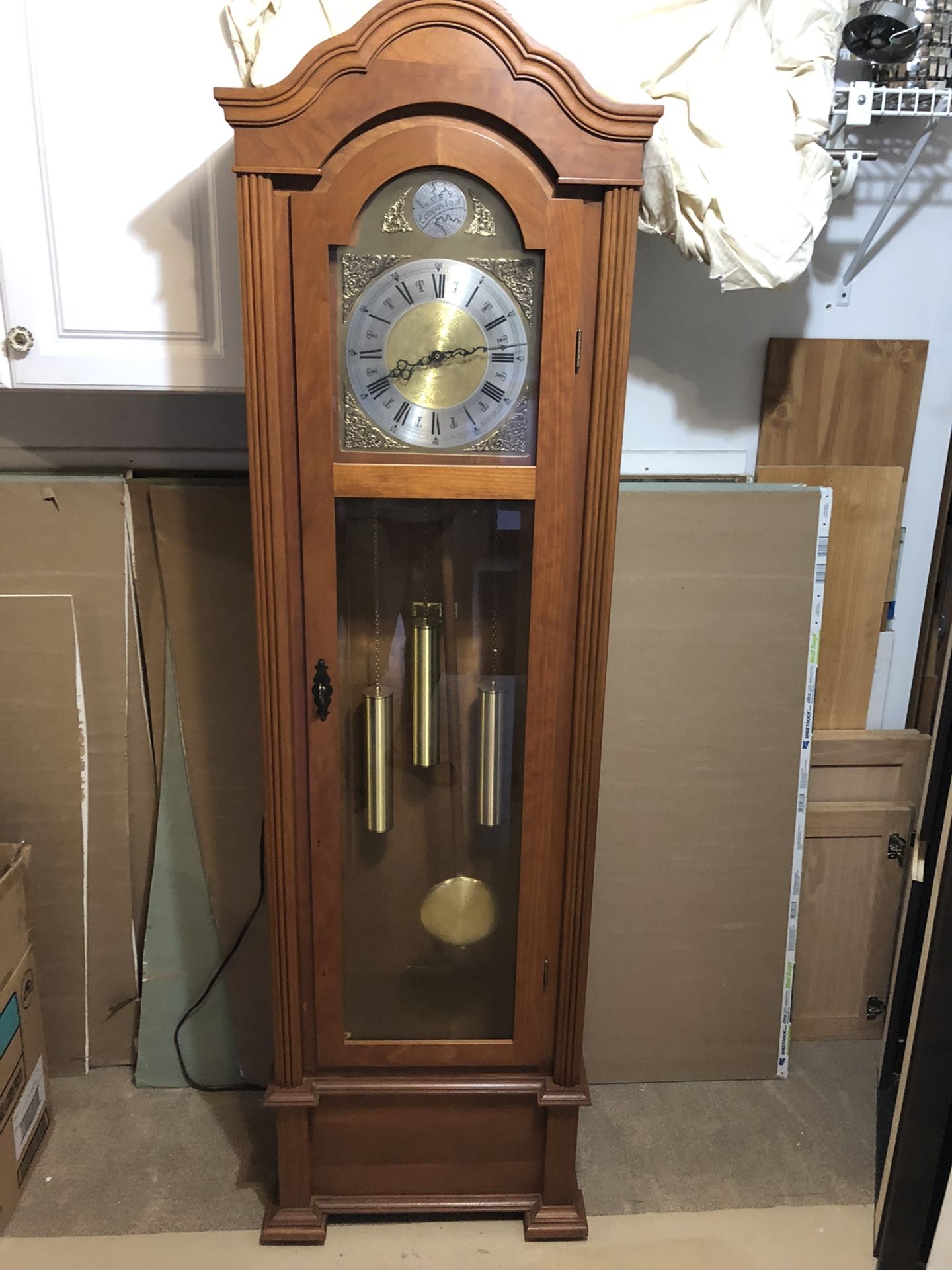 Grandfather Clock-battery with electric LED lights