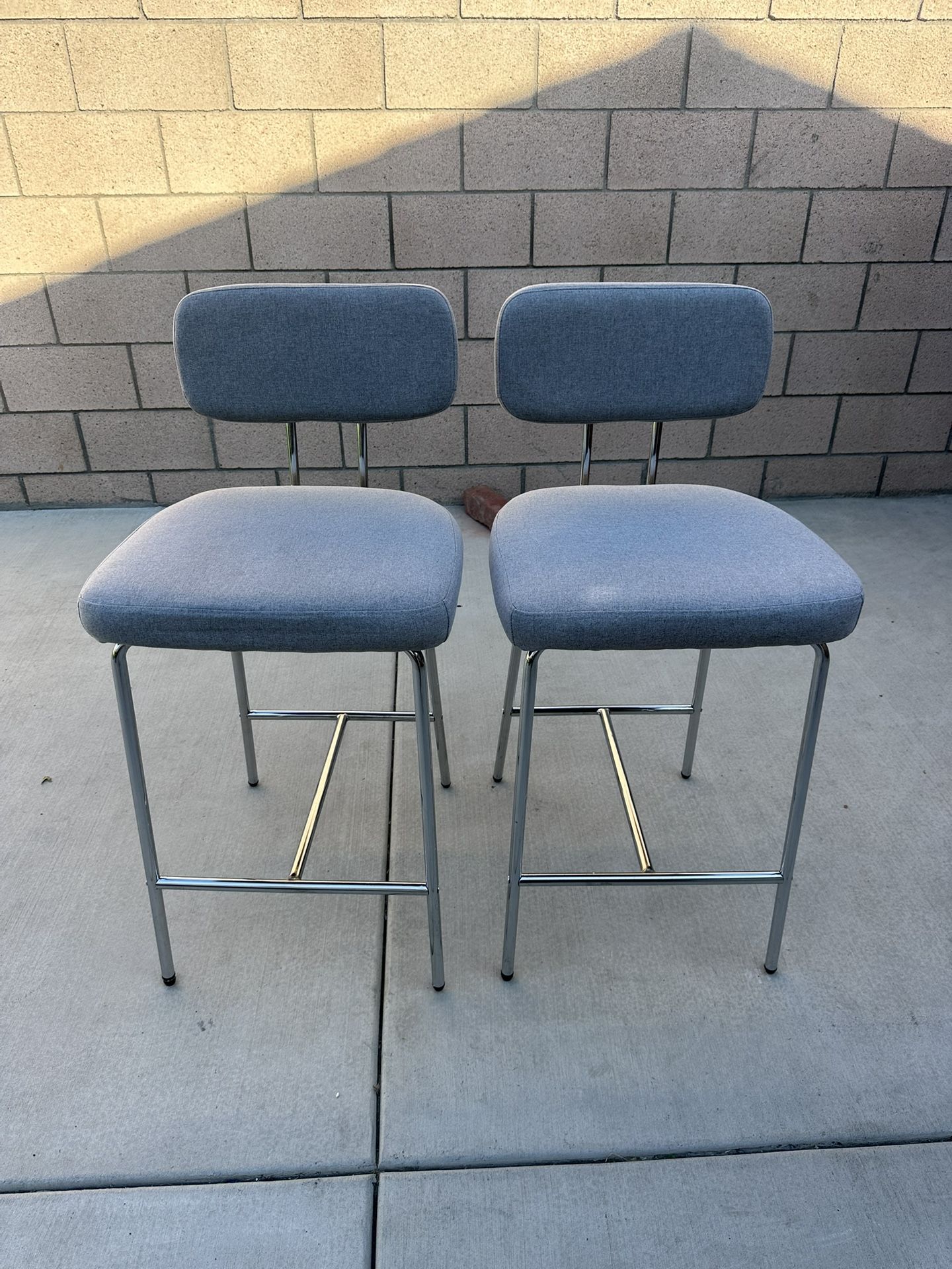 Counter Height Bar Stools Set of 2, 26" Fabric Kitchen Bar Stools with Back, Counter Barstools with Metal Legs, Bar Chairs for Kitchen Island, Gray