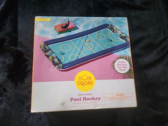 Inflatable pool hockey table