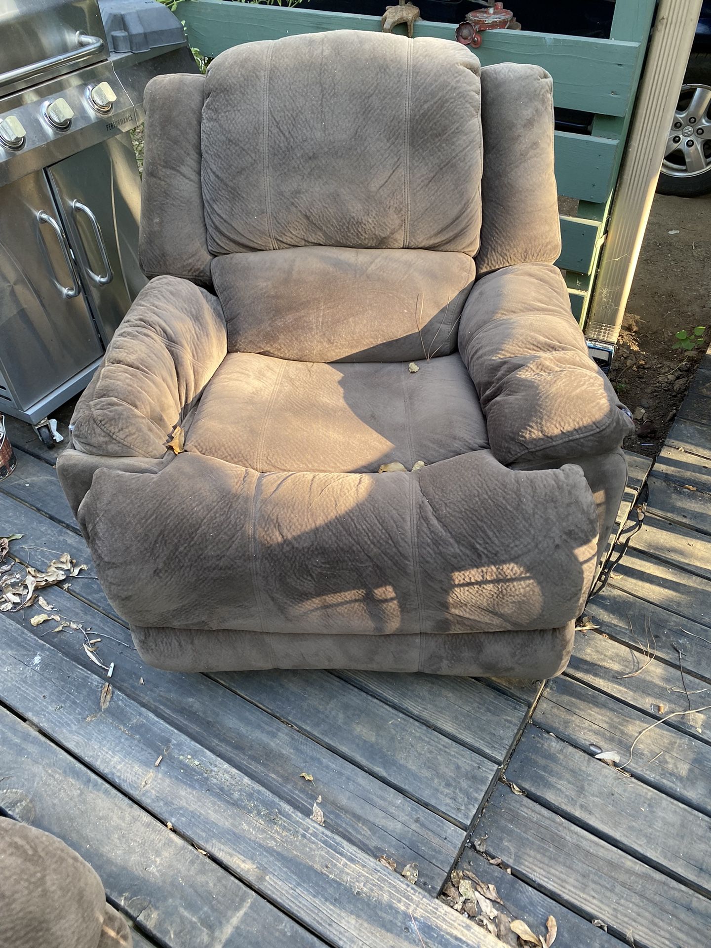 Two Emomo Electric Chairs