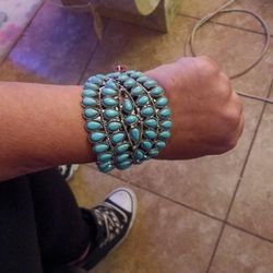 Western Design Stone Cuff Bracelet

