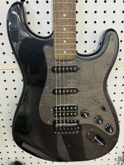 SQUIER BULLET STRATOCASTER ELECTRIC GUITAR USED