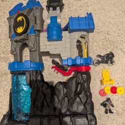 Fisher-Price Imaginext DC Super Friends Batman Toy, Wayne Manor Batcave Playset with Figure & Batcyle (Used)