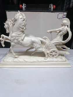 Roman Gladidiator / Charioteer w/ Horses (Amile Santini)